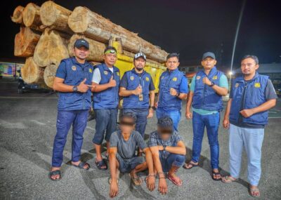 Angkut 10 Log Kayu Ilegal, Dua Pemuda dan Satu Unit Dump Truk Diamankan Polisi Aceh