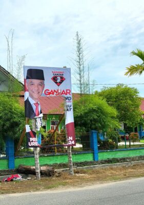 Banner Bakal Calon Presiden Ganjar Pranowo Dirusak OTK di Aceh Timur