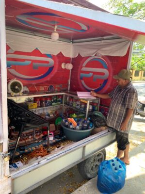 Aksi Pembobolan Mobil Ponsel Didepan Pengadilan Negeri Idi Terekam CCTV