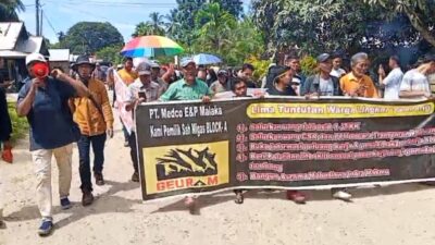Aksi di Depan Gerbang PT Medco E & P Malaka, Masyarakat Lingkar Tambang Tuntut Keadilan