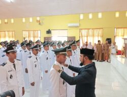 Lantik 106 Geuchik Gelombang III, Bupati Al-Farlaky Tegaskan Geuchik Harus Kuasai Data