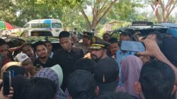 Bupati Al-Farlaky Temui Massa, Beberkan Alasan Bantuan Banjir Aceh Timur Belum Cair