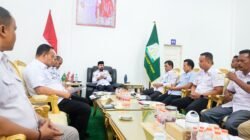 Sempat Terhenti Suplay Air Bersih Selama Sebulan, Bupati Al-Farlaky Panggil Direktur PDAM,